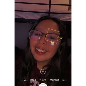 Meet your Posher, Danielle